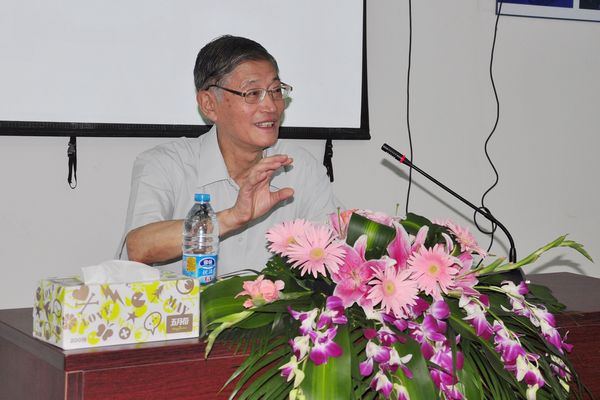 上海光机所成功举办首届大学生暑期夏令营-