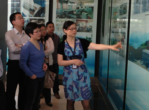 中国激光杂志社赴中国工程物理研究院、中科院