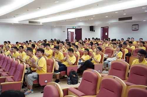 上海光机所举办2018年追光之旅暑期夏令营